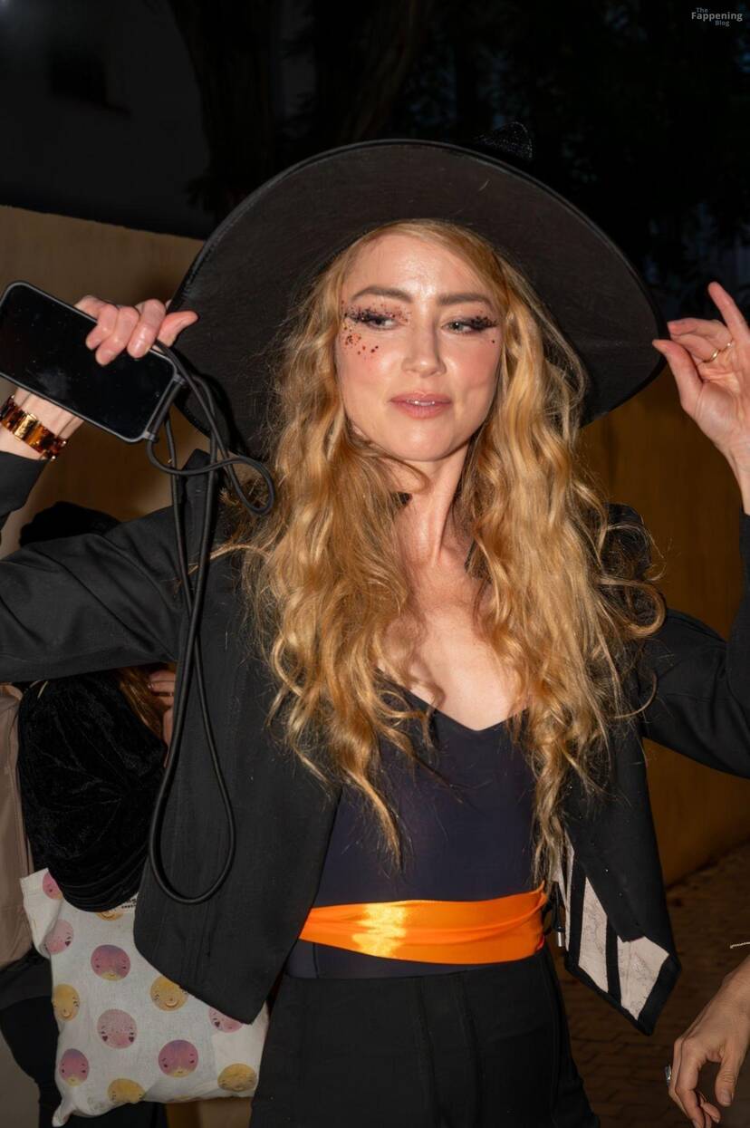 Amber Heard Sexy 1