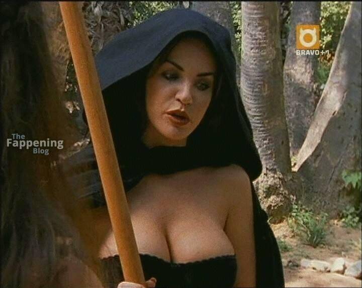Amber Newman Nude Sexy 1