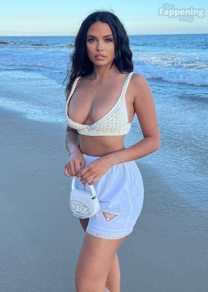 Amy Lem Sexy 1