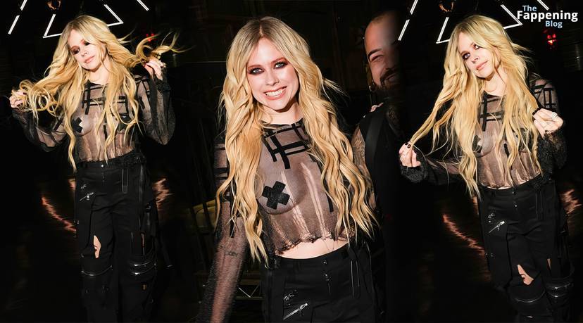 Avril Lavigne Tits 15