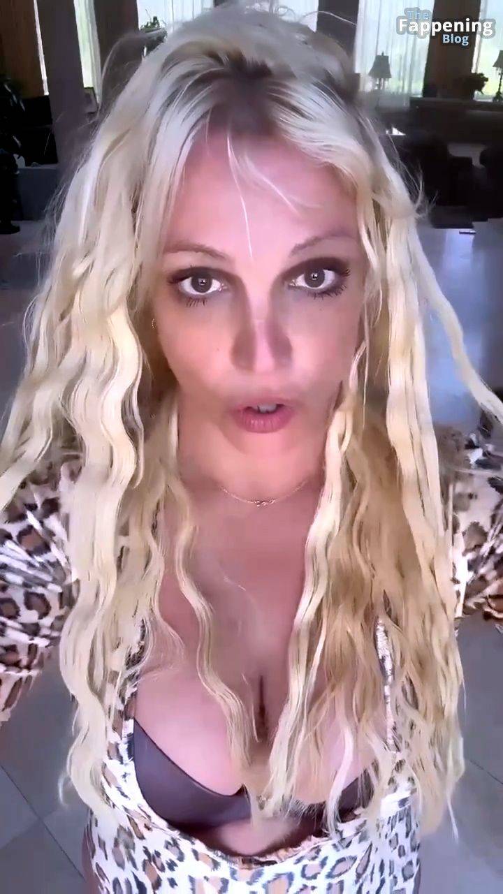 Britney Spears Sexy 17