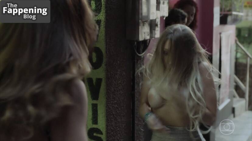 Carla Diaz Nude Sexy 1