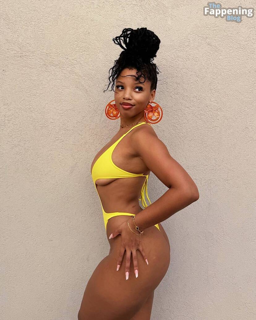 Chloe Bailey Swimsuit 1