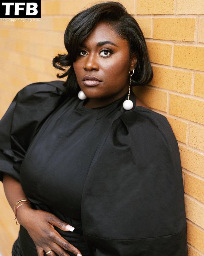 Danielle Brooks Sexy 1
