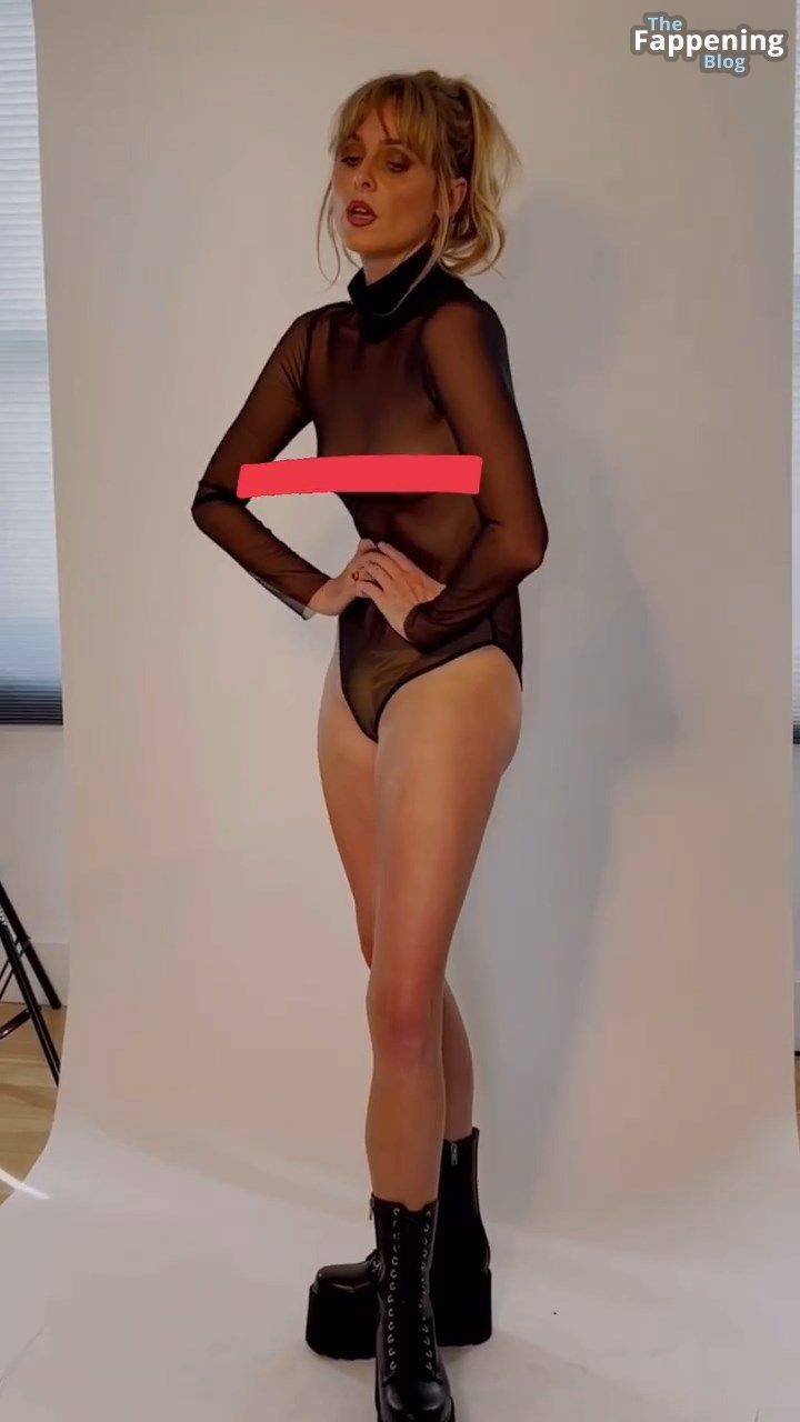 Diana Vickers Nude Sexy 22