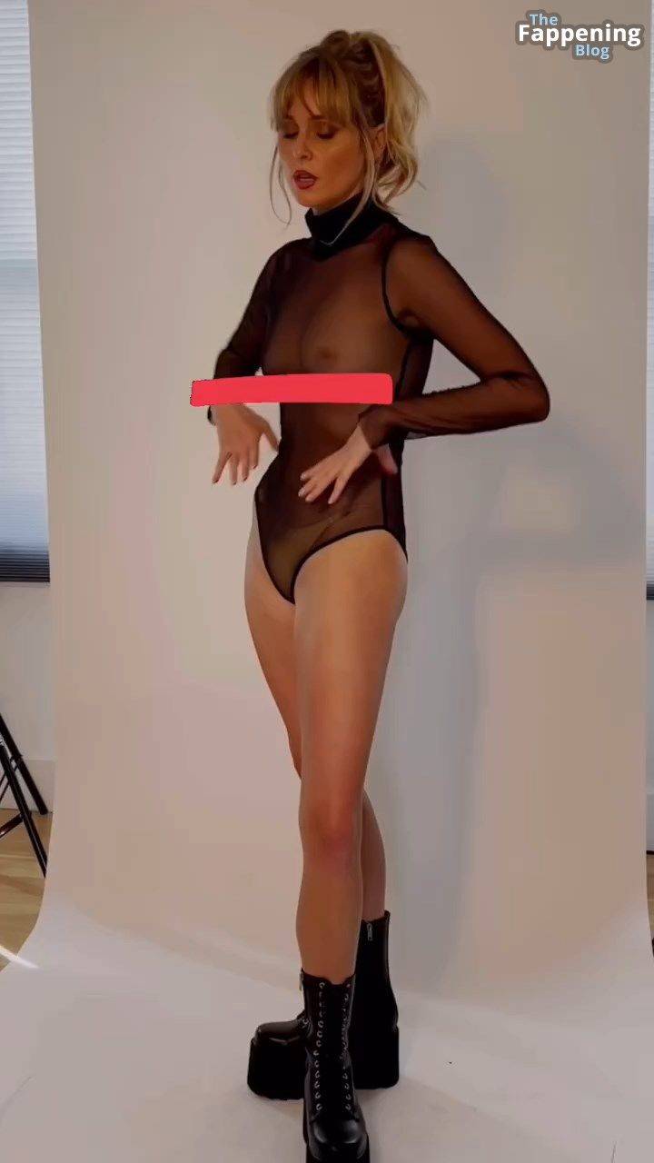 Diana Vickers Nude Sexy 24