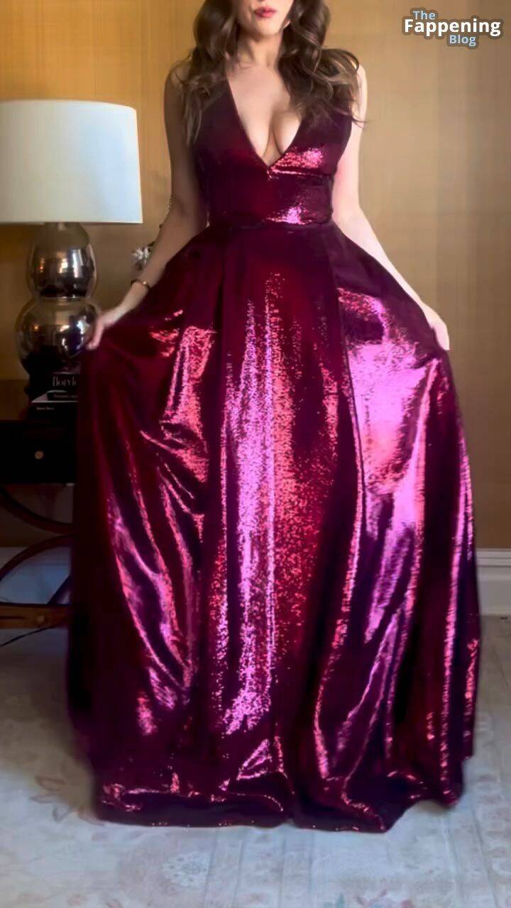 Elizabeth Gillies Sexy 1