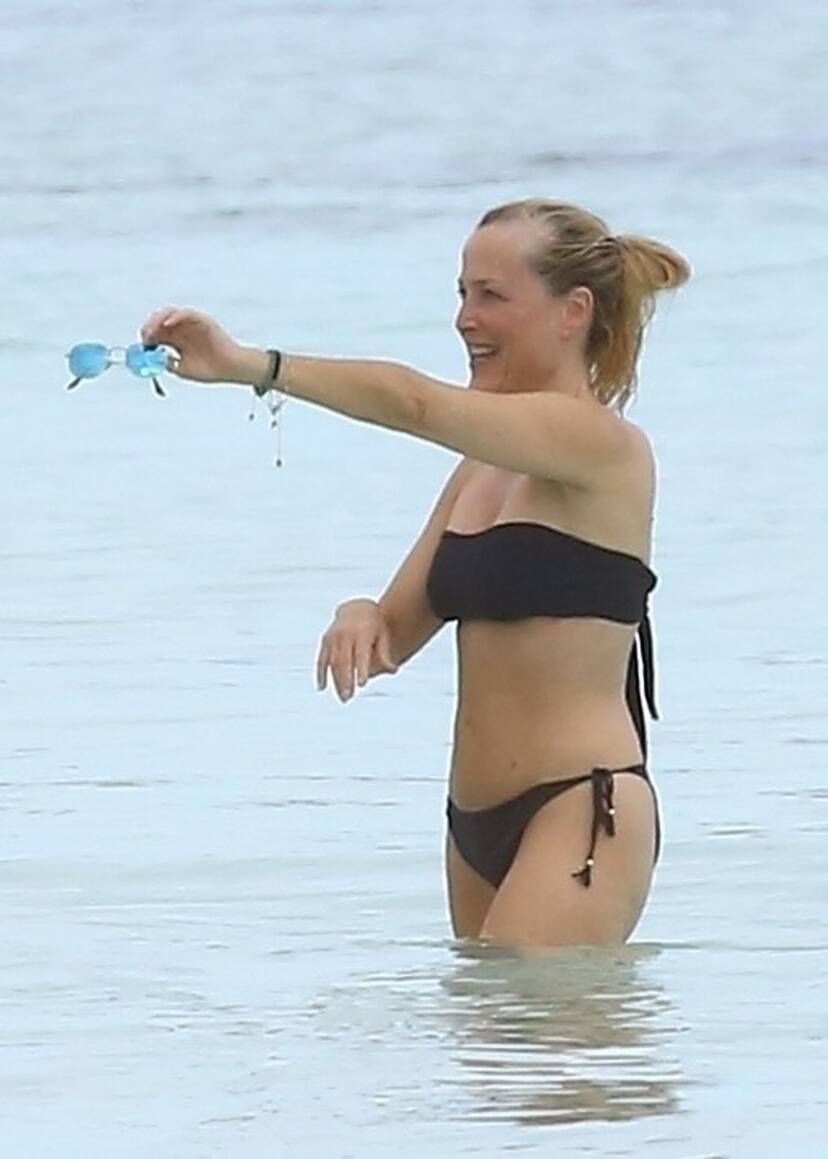 Gillian Anderson Sexy on Beach Bikini 1