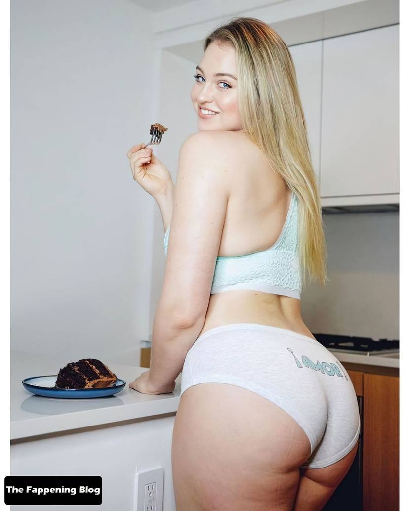 Iskra Lawrence Nude Sexy 3