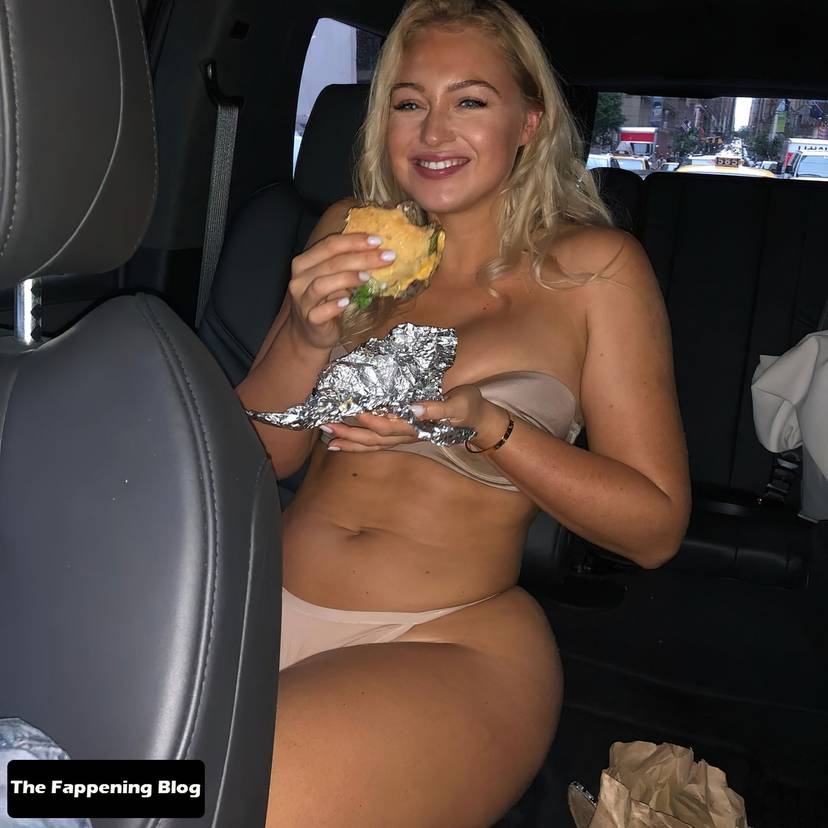 Iskra Lawrence Nude Sexy 12