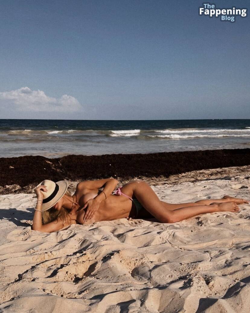 Jean Watts Topless 1