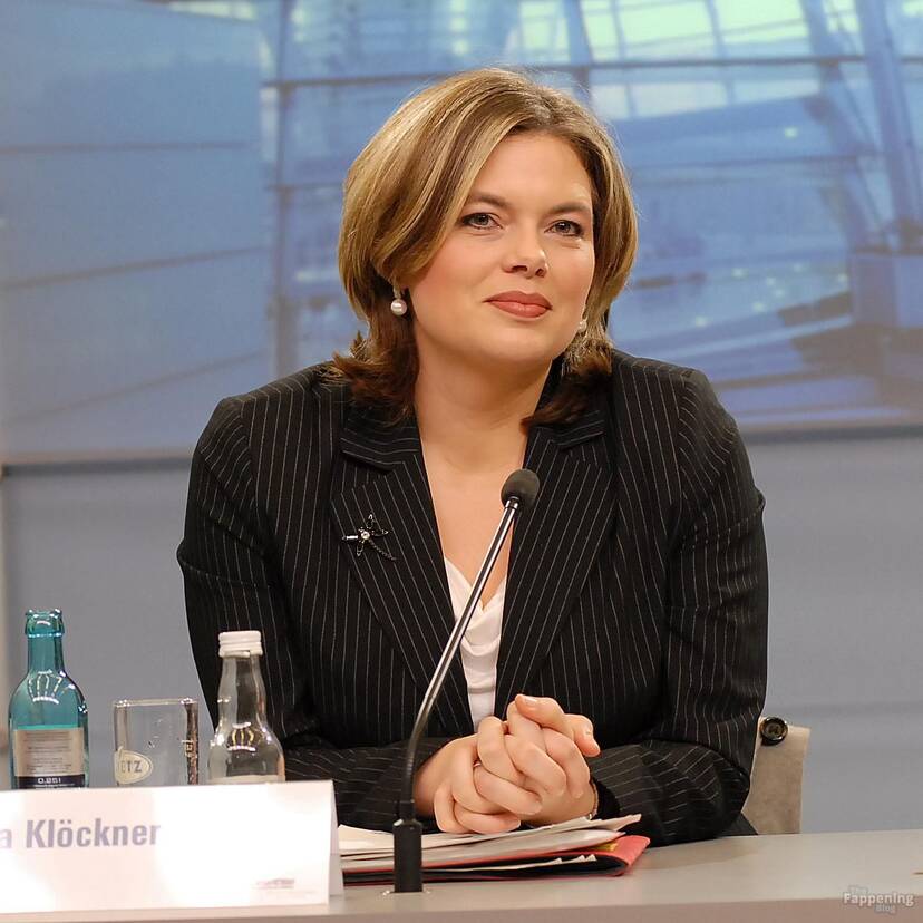 Julia Kloeckner Sexy 1