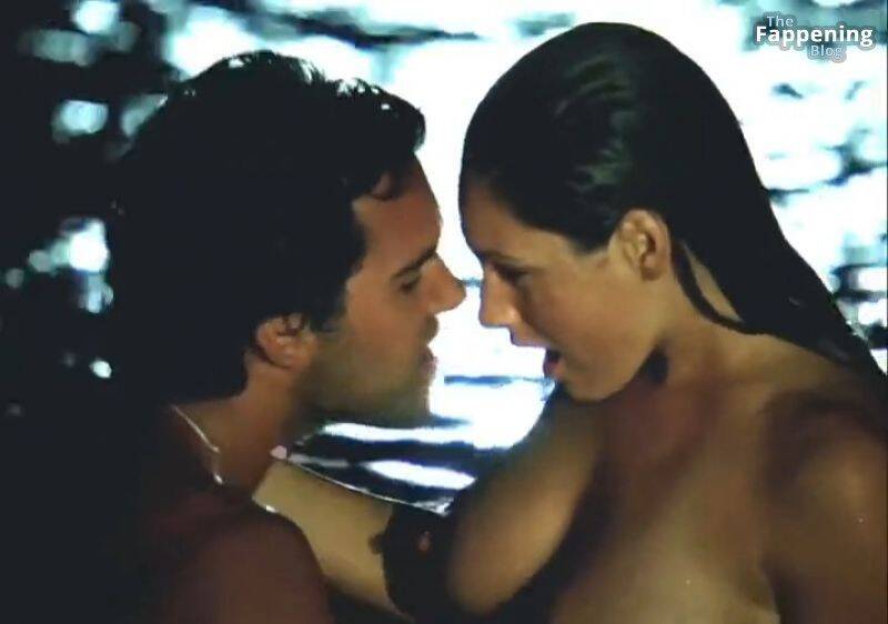 Kelly Brook Nude Sexy 1
