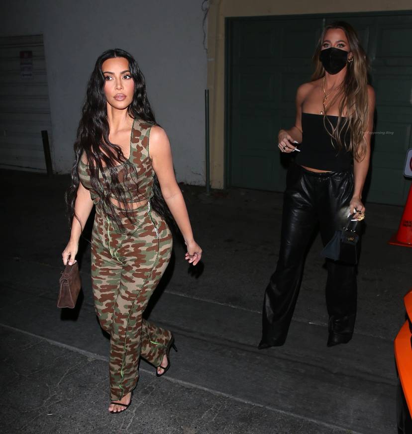 Kim Kardashian Sexy 31