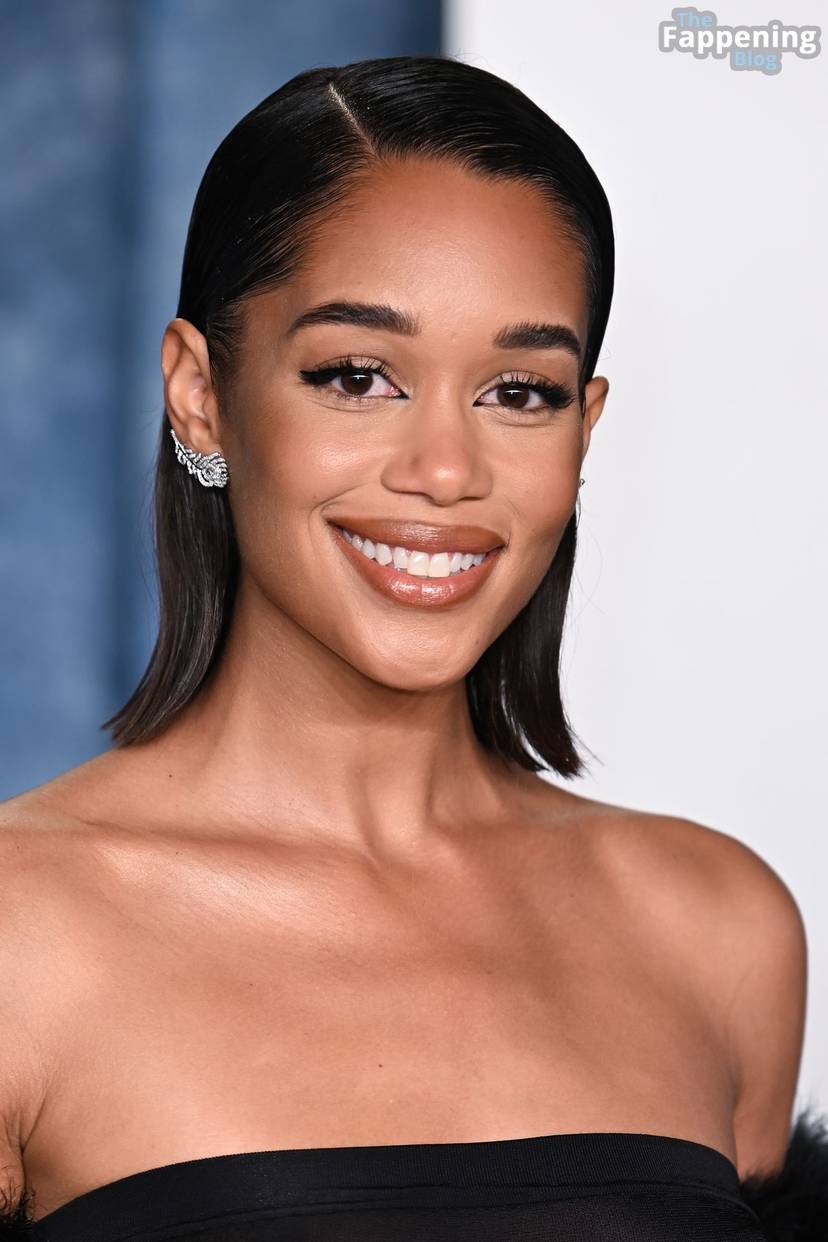 Laura Harrier Nude Tits 4