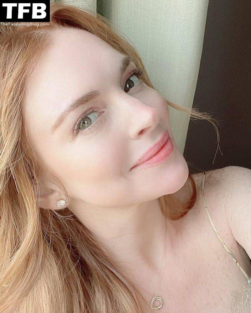 Lindsay Lohan Nude Sexy 9