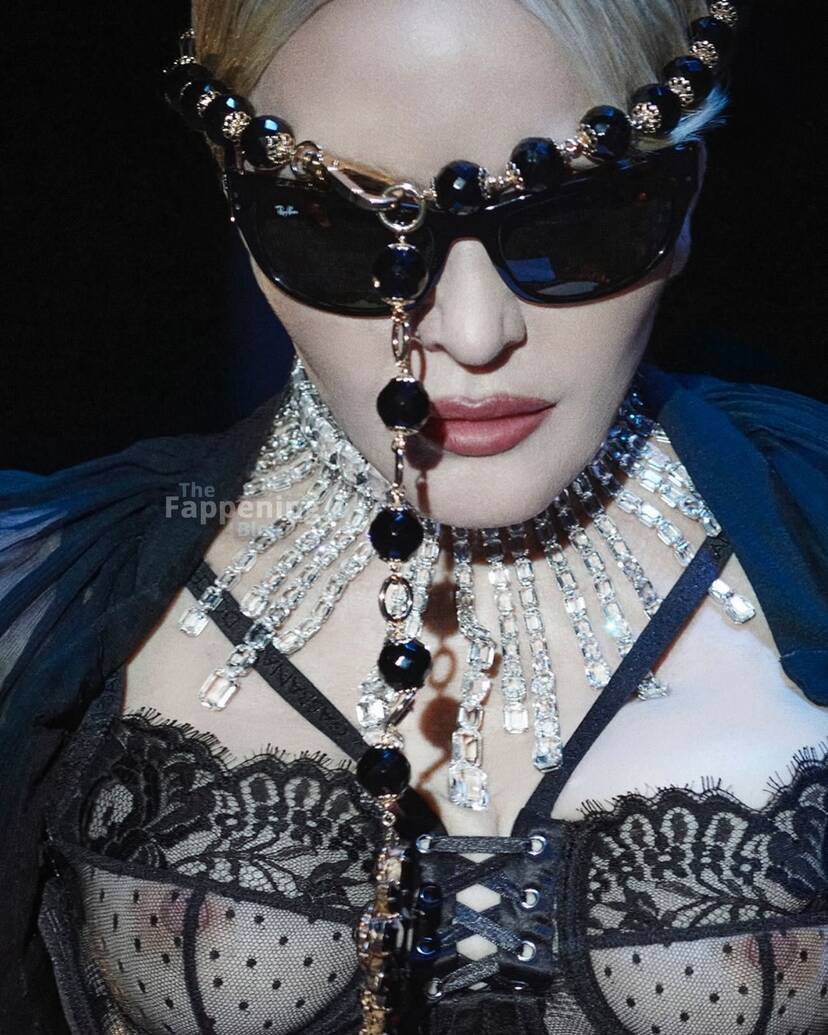 Madonna Nude Tits 1