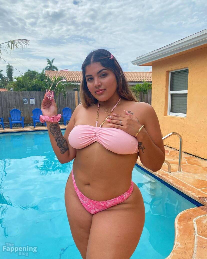 Marian Tatte Sexy 1