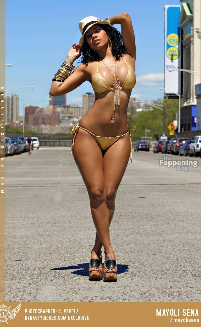 Mayoli Sena Sexy 1