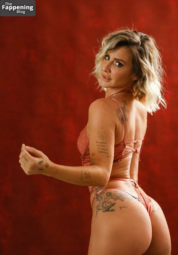 Milica Dabovic Nude Sexy 1