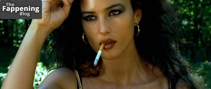 Monica Bellucci Naked Sexy 1
