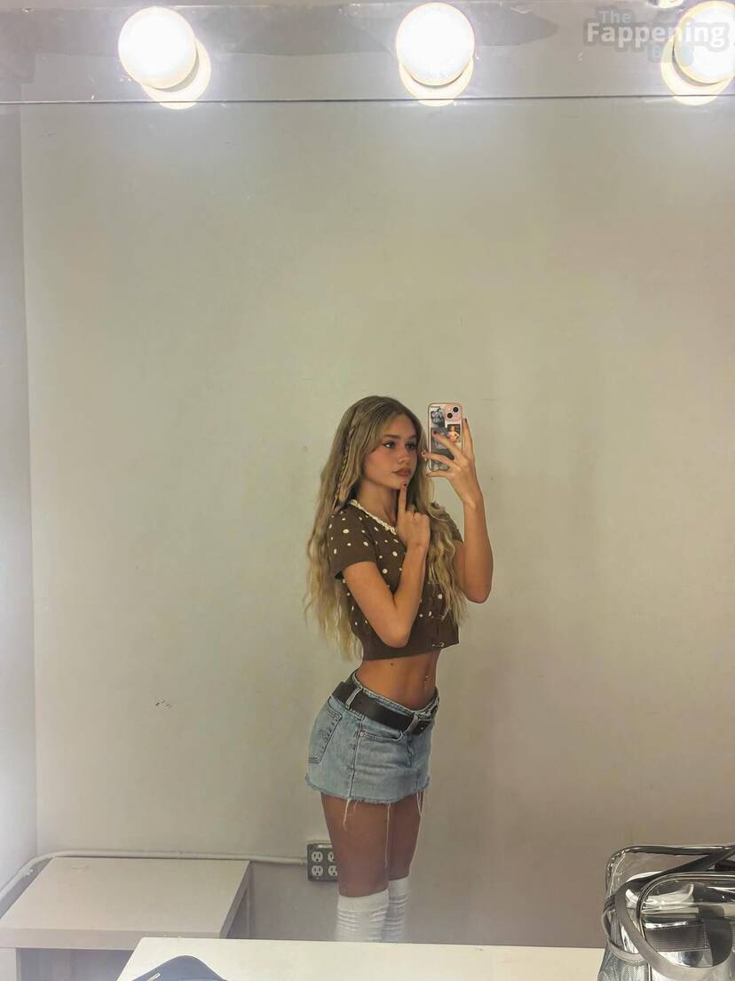 Ruby Rose Turner Sexy 1
