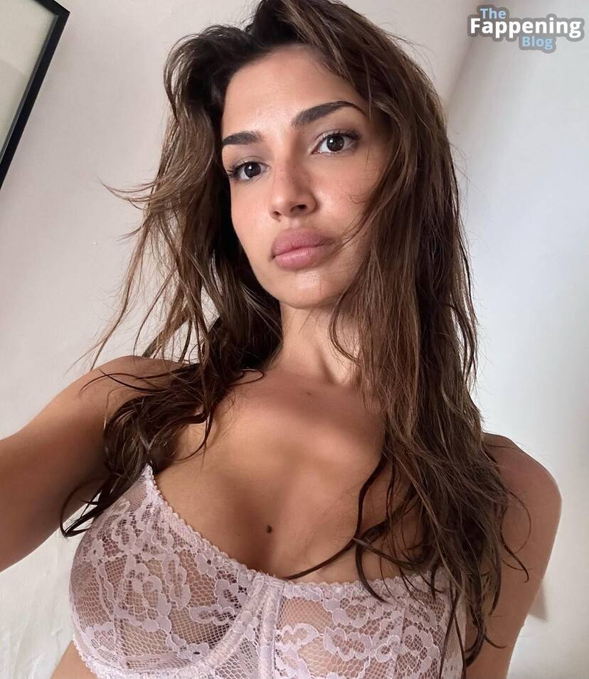 Valeriya Lapidus Nude Sexy 1
