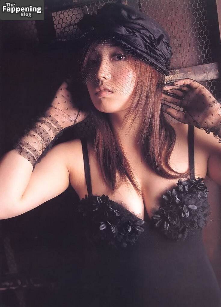 Yoko Mitsuya Nude Sexy 1